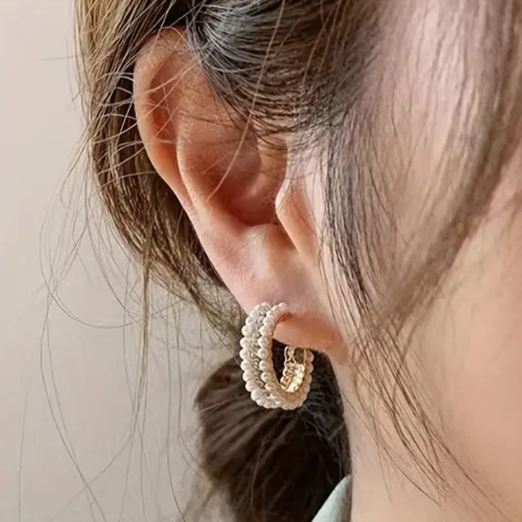 NWT Arlet 14k Gold Plated Pearl Earrings - Picture 2 of 2